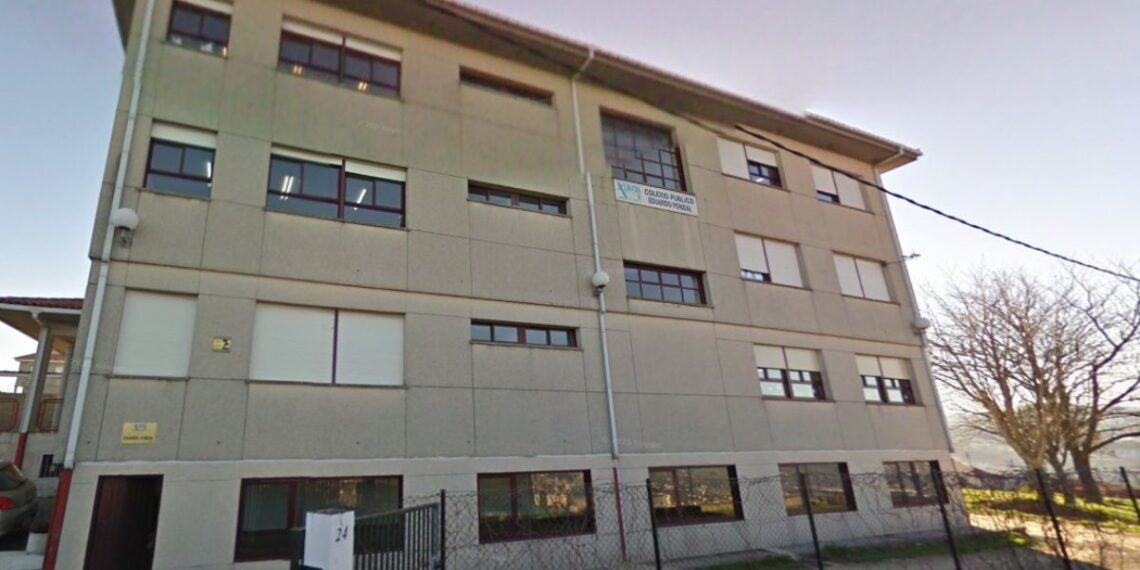 Reclaman a Educación que rectifique la limitación de plazas en colegios públicos de Vigo
