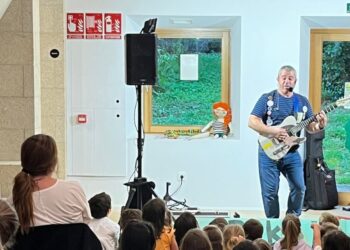 El Día del Libro en Baiona se celebra con un espectáculo gratuito para toda la familia y visitas