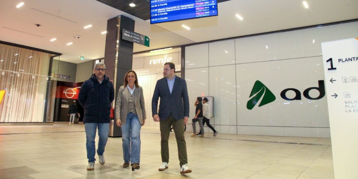 Luisa Sánchez carga contra Caballero por "los estudios del estudio del estudio" del AVE por Cerdedo