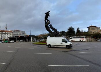 Vigo avanza en la transformación de la Plaza de España hacia un entorno que "se pueda pasear"