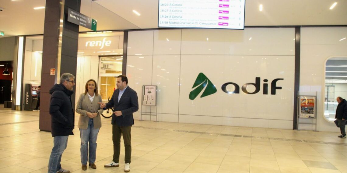 Luisa Sánchez denuncia un "caos ferroviario" en Vigo, "¿va a venir Óscar Puente en 24 horas?"
