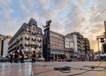 Caballero anuncia "un segundo Castrelos" en Vigo con actuaciones por toda la ciudad