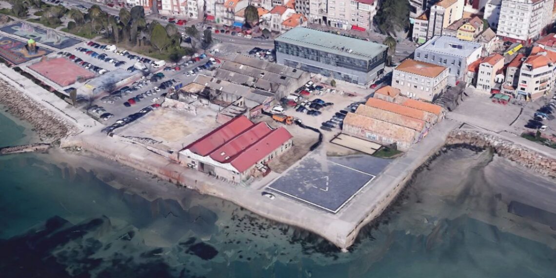 Un aparcamiento soterrado y la transformación litoral, Zona Franca y Cangas buscan colaborar