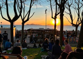Vigo se llena de conciertos gratuitos en el chiringuito "con la mejor puesta de sol del mundo", nuevas fechas