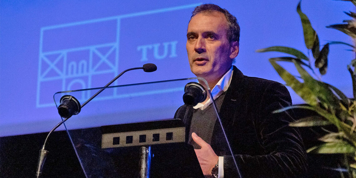 Archivada la denuncia por acoso sexual contra el alcalde de Tui: "El daño es irreparable"
