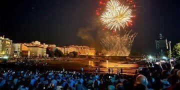 Bouzas busca "reinventar" sus fiestas sin atracciones, pero con El Combo y fuegos artificiales