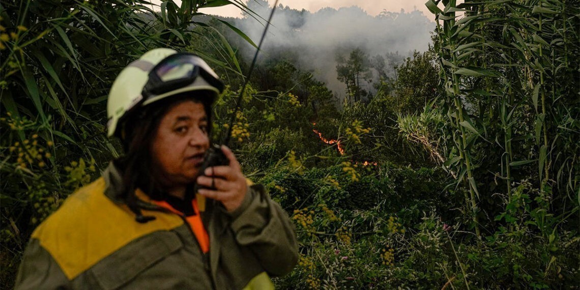 Un incendio en Arbo deja al menos 30 hectáreas quemadas desde la noche del miércoles