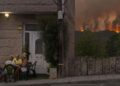 Un fotógrafo ourensano premiado en un prestigioso concurso por su reportaje de los incendios de Galicia