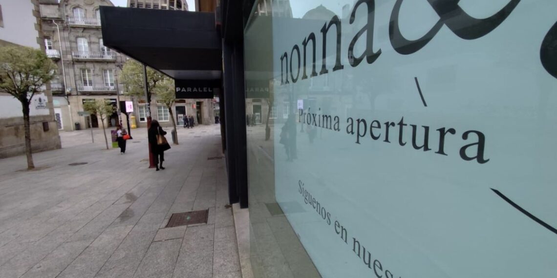 Una nueva marca aterriza en pleno centro de Vigo tras el cierre de la mítica zapatería Dadá