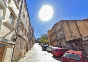 El hombre encontrado muerto en una vivienda del Casco Vello de Vigo tenía 33 años