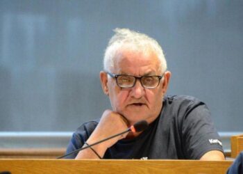 El concelleiro de Cangas se disculpa tras sus polémicas acusaciones contra "peruanos de Vigo"