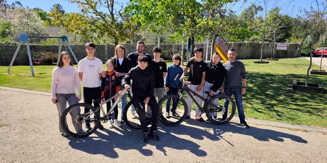 Los jóvenes que movilizaron a un Concello para lograr su sueño, el pump truck de Salceda es una realidad
