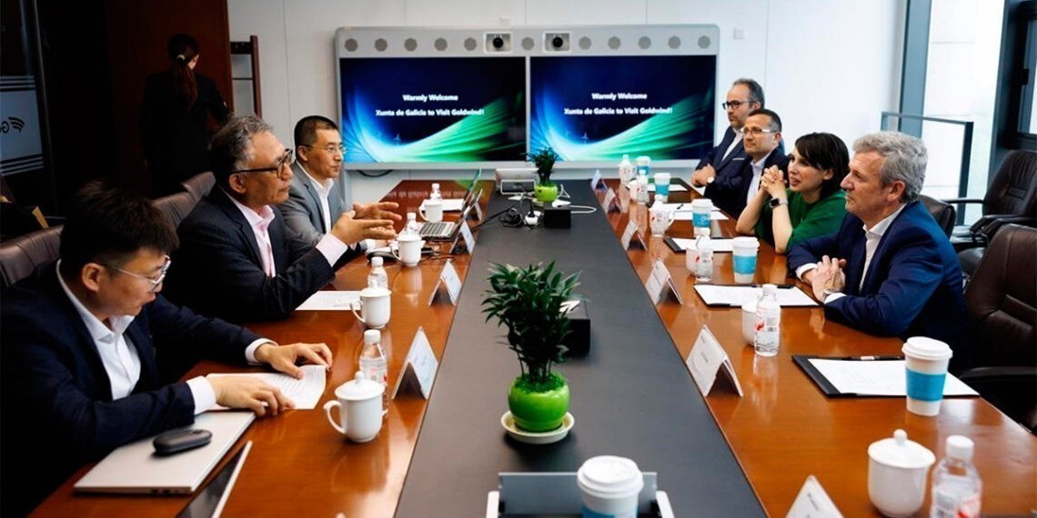 Rueda explora en Chinas vías de colaboración para impulsar energías renovables en Galicia