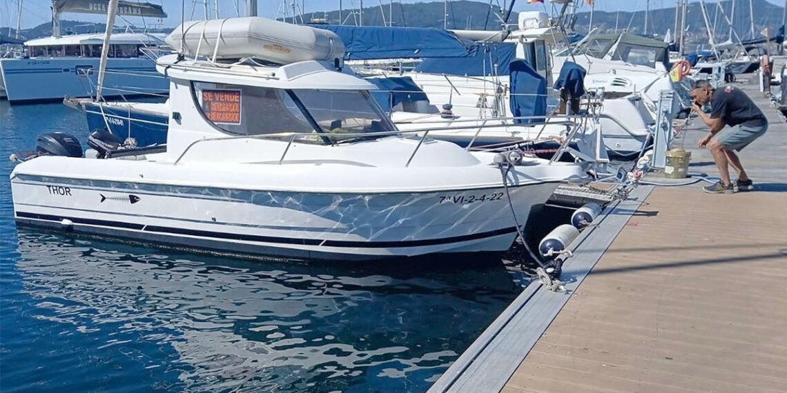 Rescatan un yate en plena ría de Vigo tras quedar a la deriva