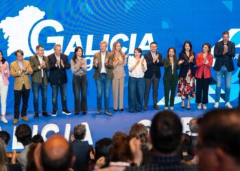 Rueda reivindica en Vigo que ya ha cumplido con el 87% de su programa y augura "más alegrías"
