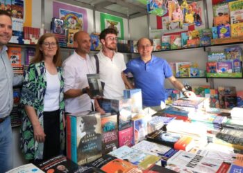 O Porriño acoge la primera Feira do Libro del año en el área de Vigo, con talleres, firmas y espectáculos