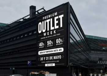 Llega al centro de Vigo un "outlet premium" con primeras marcas y descuentos de hasta el 60%
