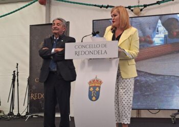 Éxito "sin precedentes" en la Festa do Choco de Redondela con un emocionado Revilla