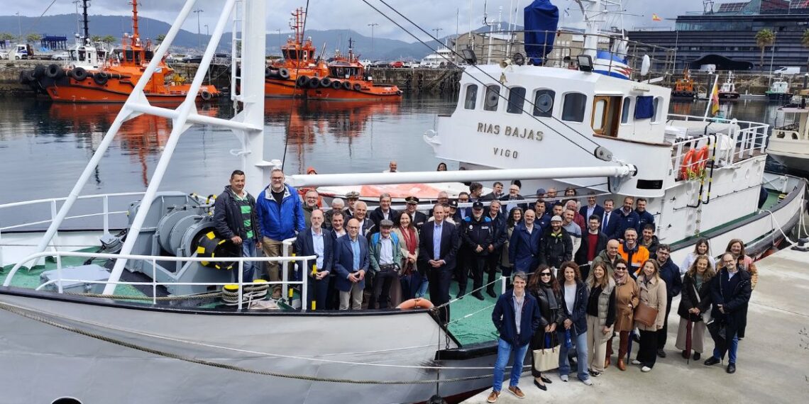 Vigo rinde homenaje al Rías Bajas, su próximo buque histórico y "ángel de la guarda" de navegantes
