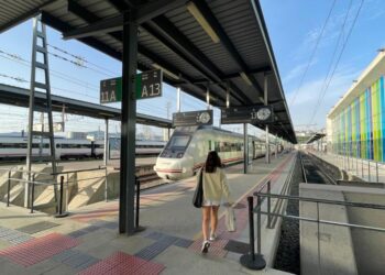 Una incidencia suspende los trenes entre Redondela y Vigo Guixar y provoca retrasos en Urzáiz
