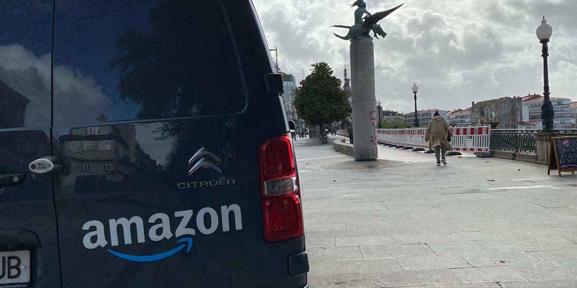 Denuncian "chantaje tóxico" y "caza de brujas" en una subcontrata de Amazon en O Porriño