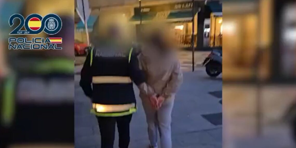 Detenida una mujer en Vigo por robar joyas valoradas en más de 7.000 euros a ancianos que cuidaba