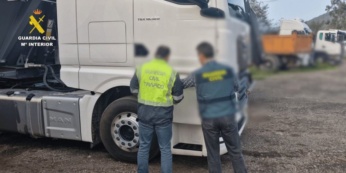 Destapada una trama millonaria en Vigo de estafa con vehículos industriales