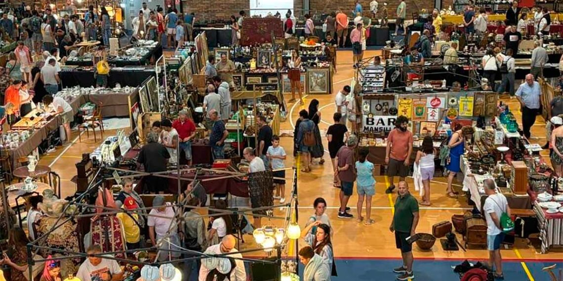 El paraíso de lo vintage está en el área de Vigo con esta gran feria de antigüedades de 1.400 metros cuadrados