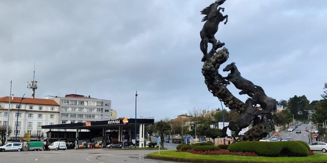 Vigo da carpetazo a la gasolinera de Praza de España, Urbanismo firmará su transformación