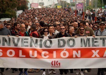 La patronal del metal de Pontevedra convoca a los sindicatos  y denuncia la acción de los piquetes