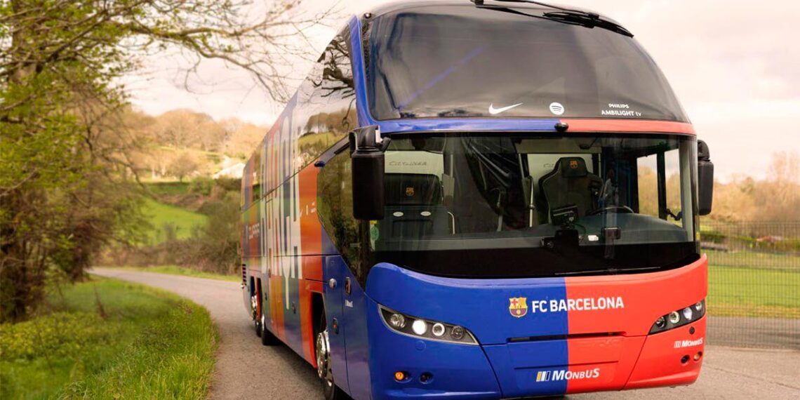 Un autobús "made in Galicia" para el FC Barcelona de Flick, "un centro de alto rendimiento itinerante"