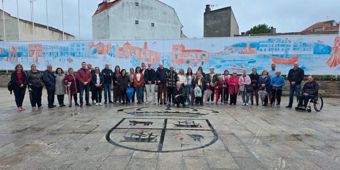 Baiona estrena un lienzo gigante artístico de 32 metros para presumir de su historia y su carácter marinero