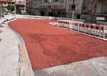 Una calle de Vigo se tiñe de salmón con el avance de su humanización