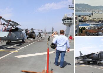 El buque más grande de la historia de la Armada abre sus puertas a Vigo y descubre sus secretos
