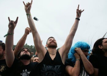 El "tirón de orejas" de la OCU al Resurrection Fest de Galicia, le insta a corregir varias irregularidades