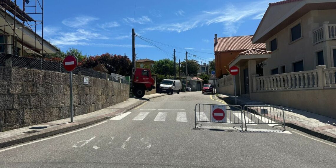 Nigrán reorganiza el tráfico durante el verano en una de sus calles para facilitar la circulación