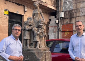 El PP de Vigo propone poner en valor y  "proteger" del tráfico la escultura A Mestra de Bouzas