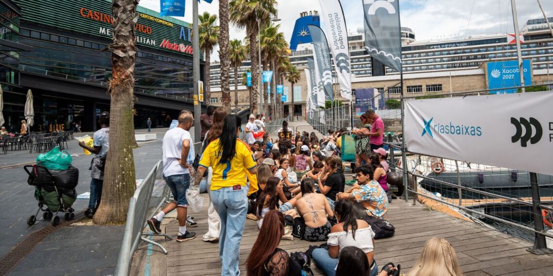 Locura con colas por el primer festival del verano en Vigo, Galicia Fest llega con el fenómeno de Netflix