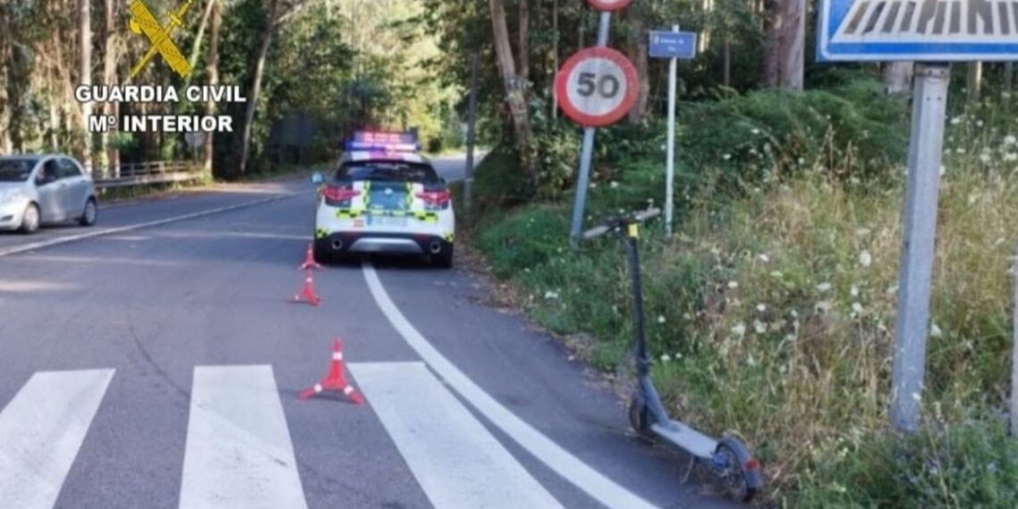 Da positivo en alcohol el usuario de un patinete tras sufrir un accidente circulando por la A-55 en Mos
