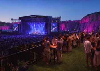 El Petra Rosa Festival arrasa, lanzan nuevas entradas para las canteras de O Porriño con precios especiales