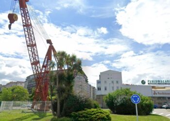 El Vigo industrial en Beiramar empieza su demolición para dar paso a un edificio de 52 viviendas