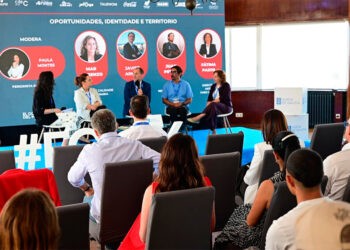 Vigo estrena su Congreso del Mar reflexionando sobre turismo, deporte e identidad marítima