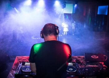 Una discoteca histórica de Galicia reabre por una noche con temas remember y Fernandisco