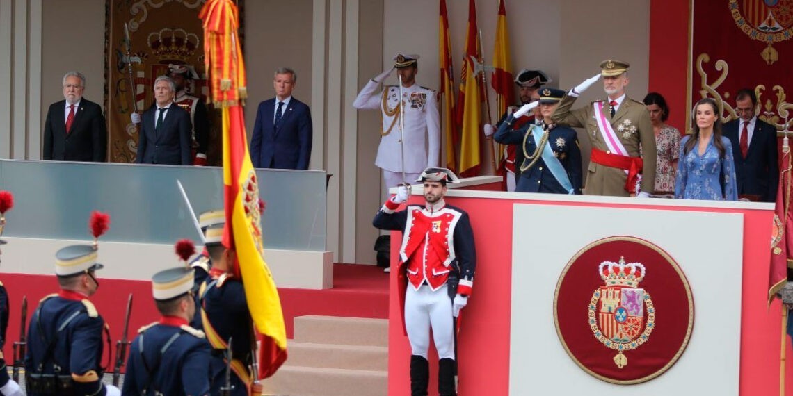 Reclaman a Caballero que haga pública la "factura" del desfile de las Fuerzas Armadas en Vigo, ¿cuánto costó?