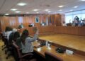 El PSOE de Vigo respalda a la edila imputada, el PP censura que sea "intocable" y el BNG deja el Pleno