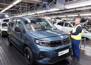 Un problema en el servicio de datos de Stellantis Vigo obliga a parar la producción varias horas