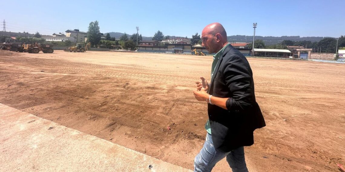 O Porriño inicia la transformación y la modernización del campo de O Lourambal