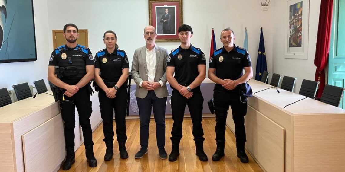 Baiona refuerza la plantilla de la Policía Local con la incorporación de ocho auxiliares