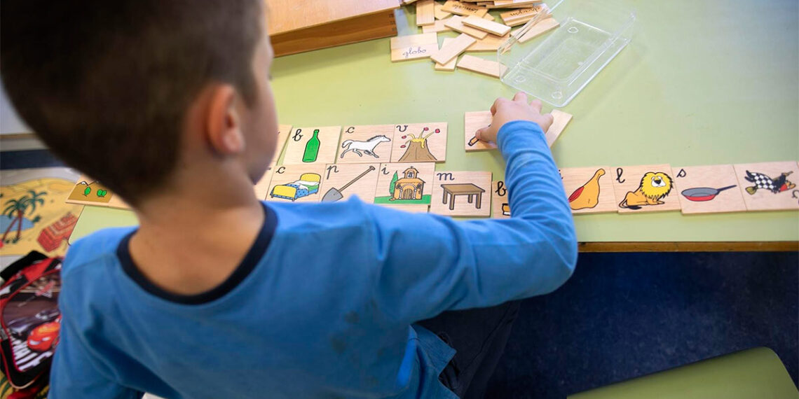 La Xunta de Galicia cierra cuatro escuelas unitarias, una en Pontevedra, debido a la "falta de alumnos"