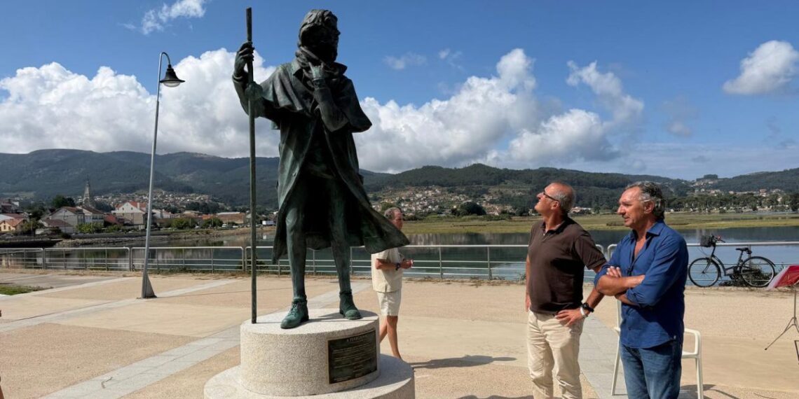Nigrán estrena una gran escultura en el paraíso de A Ramallosa: "Es espectacular, estamos impresionados"